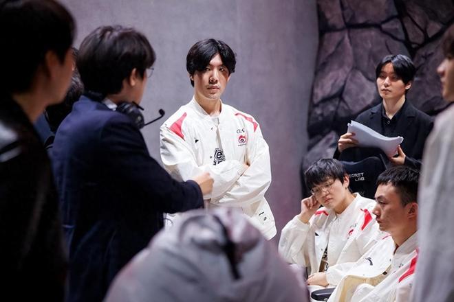 中为巴萨敲 中为巴萨敲