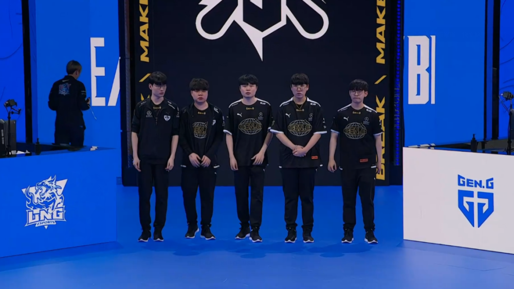 这一胜利对 这一胜利对