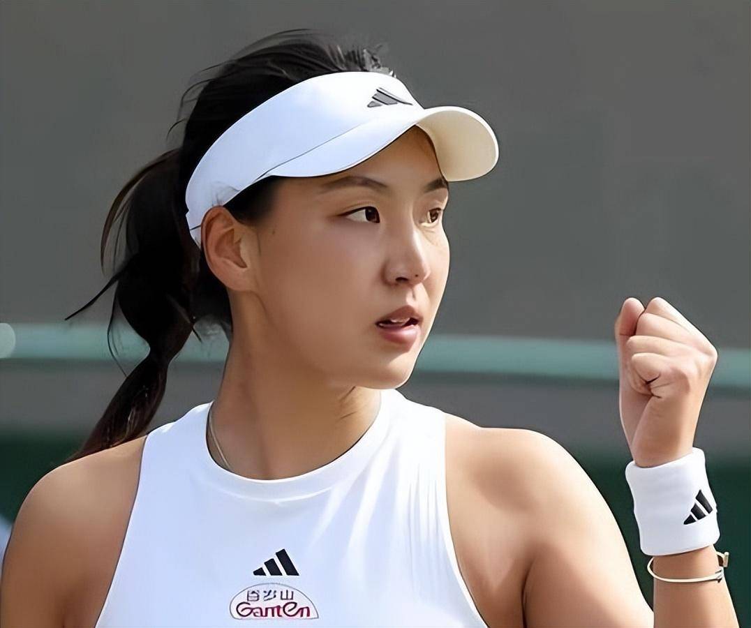 排球运动的 排球运动的